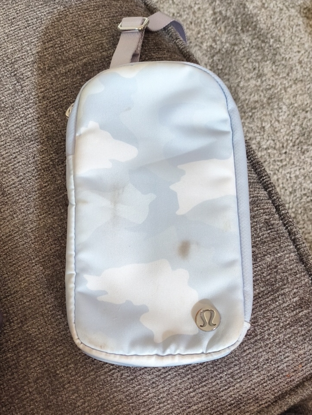 lululemon athletica light blue and white camo wristlet